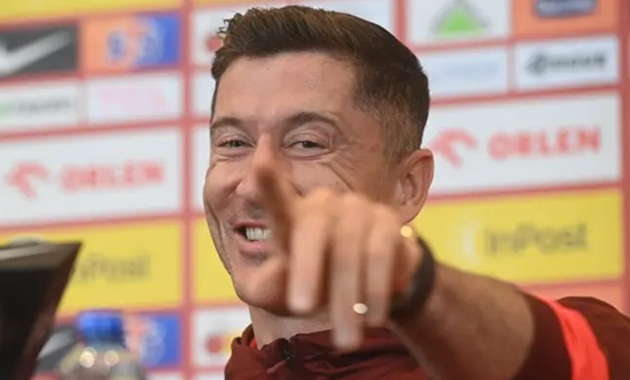 Lewandowski vẫn giữ hiệu suất ghi bàn tốt Lewandowski vẫn giữ hiệu suất ghi bàn tốt