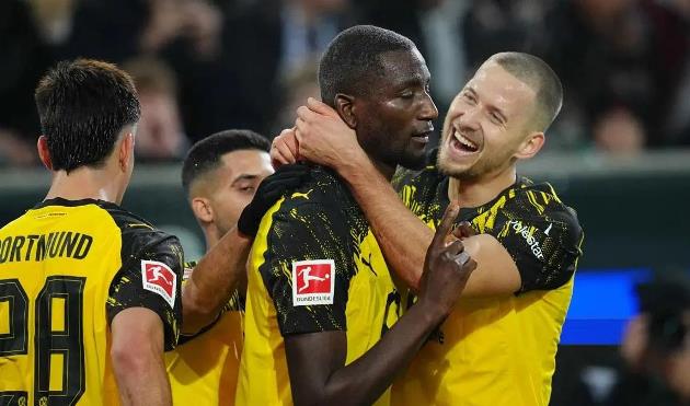 Serhou Guirassy là đầu tàu đáng tin cậy của Dortmund. Serhou Guirassy là đầu tàu đáng tin cậy của Dortmund.