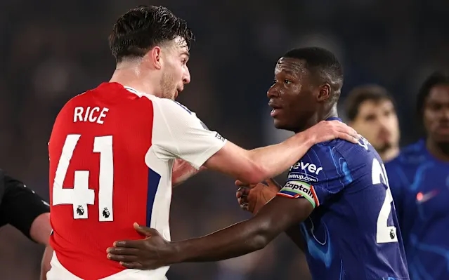 Moises Caicedo và Declan Rice thi đấu xuất sắc Moises Caicedo và Declan Rice trên sân