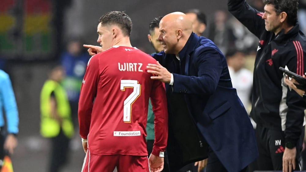 Florian Wirtz 21 Florian Wirtz trên sân cỏ