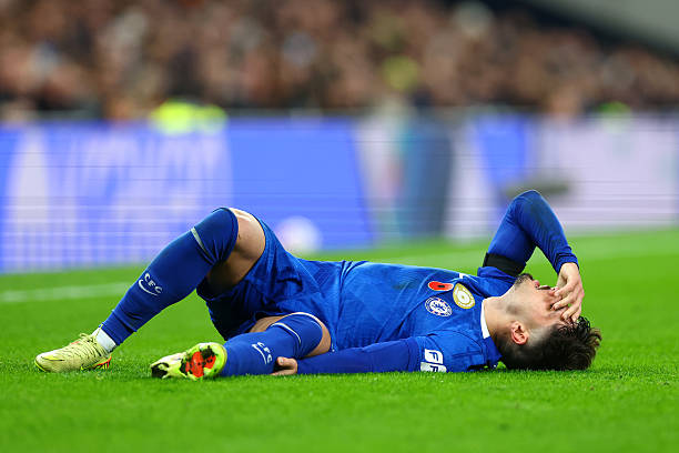 Chelsea tổn thất lực lượng gettyimages-2244598036-612x612