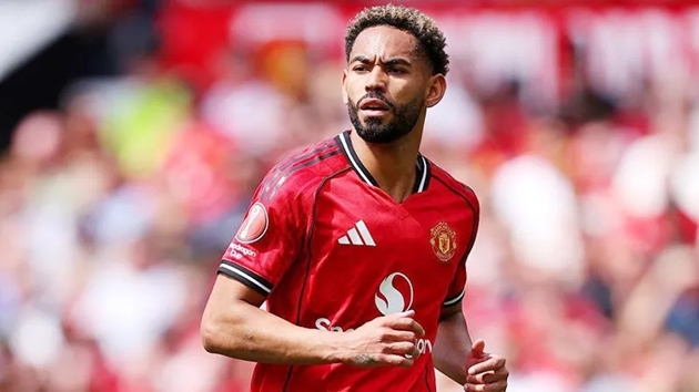 Cunha cần bén duyên hơn trong việc ghi bàn. Cunha cần bén duyên hơn trong việc ghi bàn.