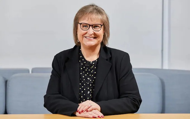 Chiếc ghế của chủ tịch giải - Alison Brittain - có thể được định đoạt trong tuần này Chiếc ghế của chủ tịch giải - Alison Brittain - có thể được định đoạt trong tuần tới