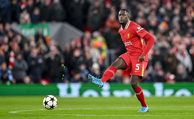 Konate có phong độ thất thường. Konate có phong độ thất thường.