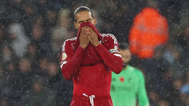 Bàn thắng của Van Dijk bị từ chối