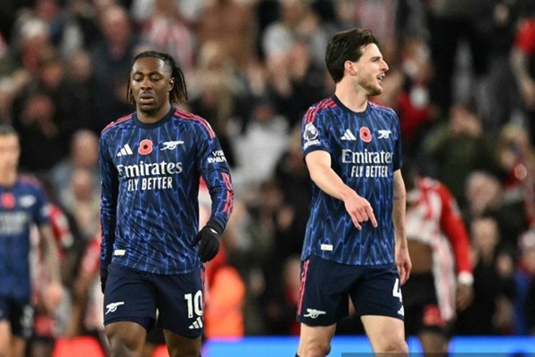 d4 Lịch thi đấu dày đặc của Arsenal