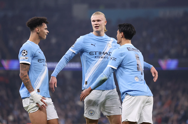 Erling Haaland thi đấu bùng nổ