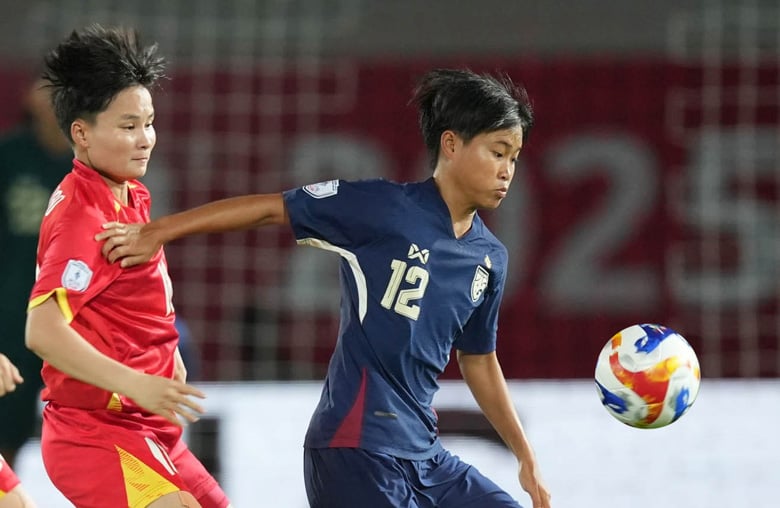 Tuyển Hàn Quốc lần đầu tiên trong lịch sử có cầu thủ nhập tịch - Ảnh 3 Thái Lan không có bất cứ pha dứt điểm nguy hiểm nào suốt cả trận