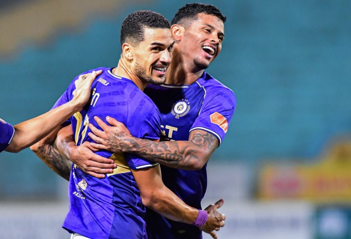 Đỗ Hoàng Hên chơi ấn tượng cùng Hà Nội FC Screenshot 2025-11-05 135722