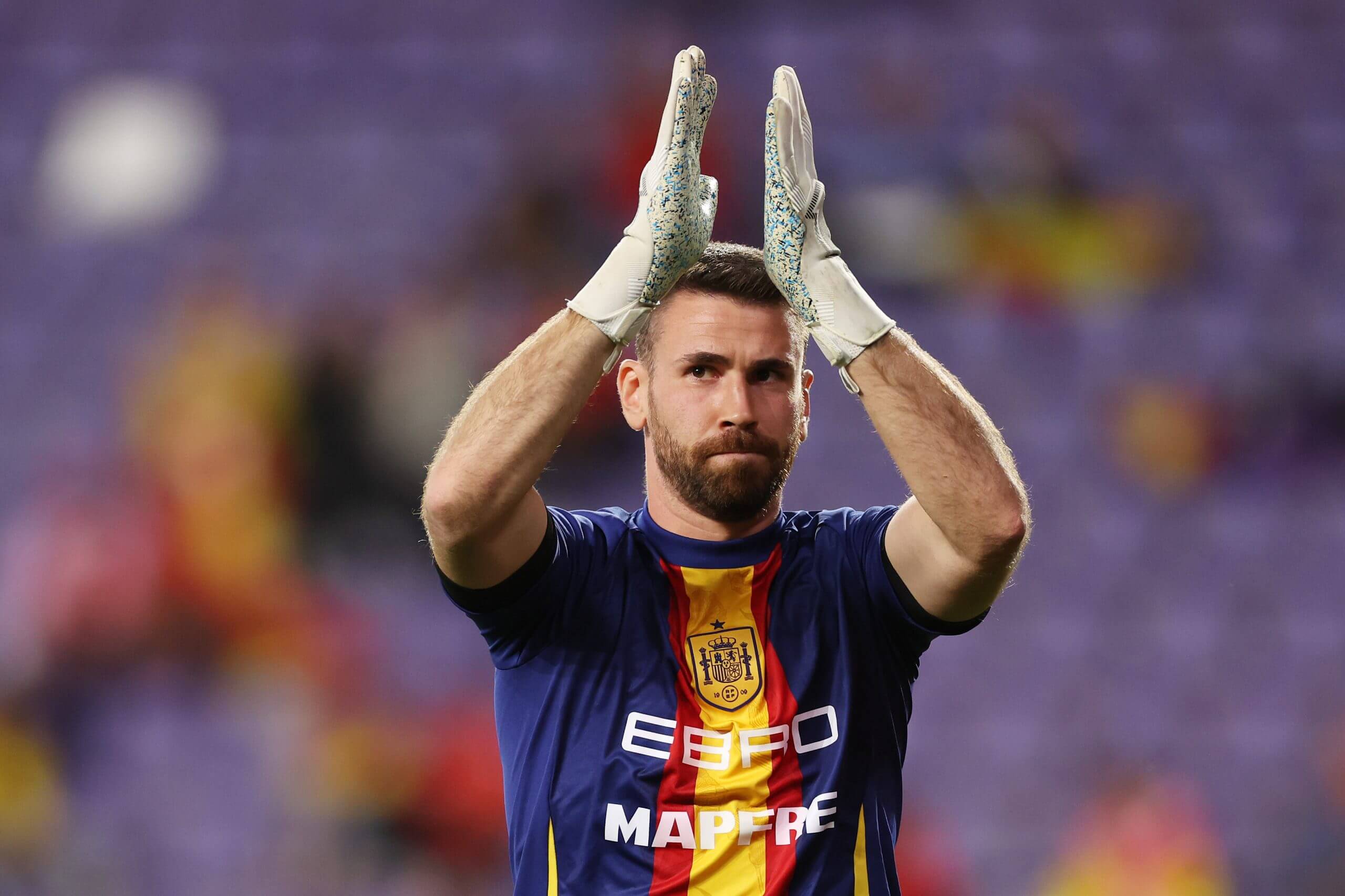 Unai Simon chia sẻ về nội bộ tuyển Tây Ban Nha Unai Simon chia sẻ về nội bộ tuyển Tây Ban Nha