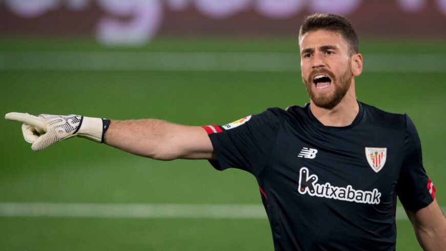 Simon là thủ môn số 1 của Athletic Bilbao và đội tuyển Tây Ban Nha Simon là thủ môn số 1 của Athletic Bilbao và đội tuyển Tây Ban Nha