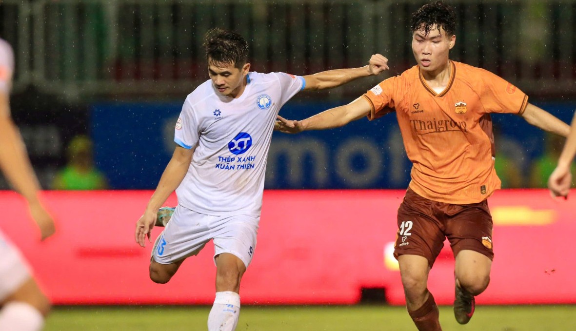 Nam Định thi đấu vất vả trước HAGL