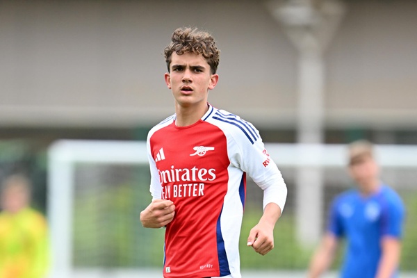 Dowman có tiềm năng lớn nhưng khó cạnh tranh vị trí trong đội hình của HLV Arteta. Max Dowman vẫn chưa tìm được chỗ đứng tại Arsenal