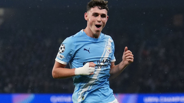 Phil Foden ghi bàn trong trận Manchester City vs Borussia Dortmund