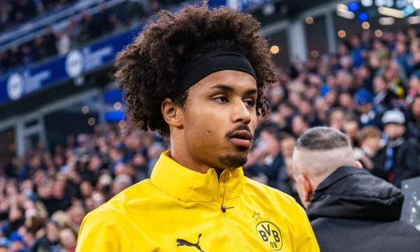 Adeyemi lọt vào tầm ngắm của Arsenal. Karim Adeyemi lọt vào tầm ngắm Arsenal